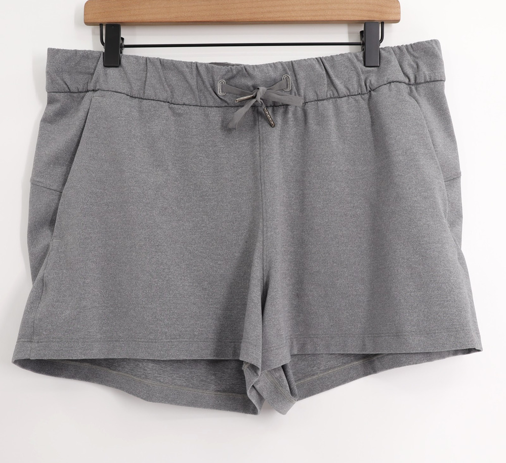 Lululemon Women's Sz 12 On The Fly Short 3" Inseam Heathered Slate Grey Sporty